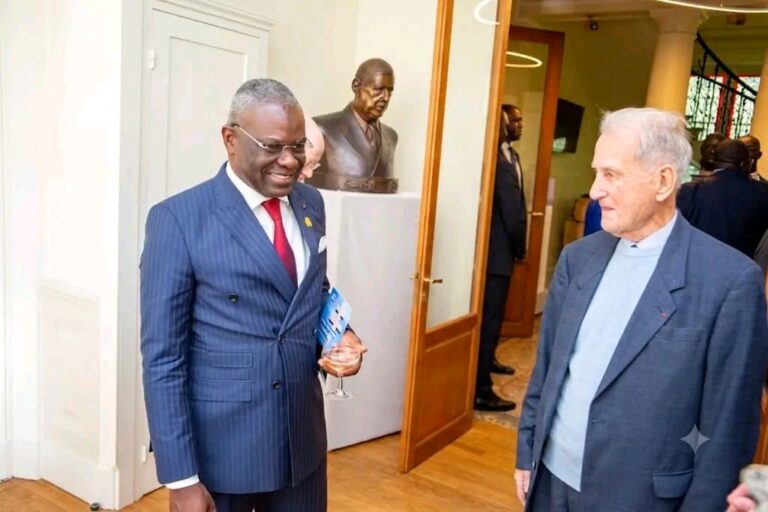 ANATOLE COLLINET MAKOSSO REND HOMMAGE À JEAN-PAUL PIGASSE